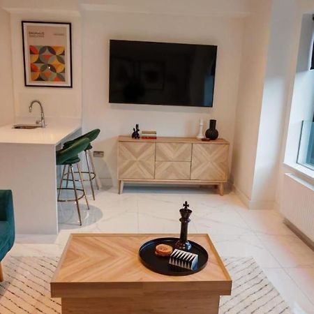 Luxury Apartment: City Centre, Stylish, Modern تشيستر المظهر الخارجي الصورة