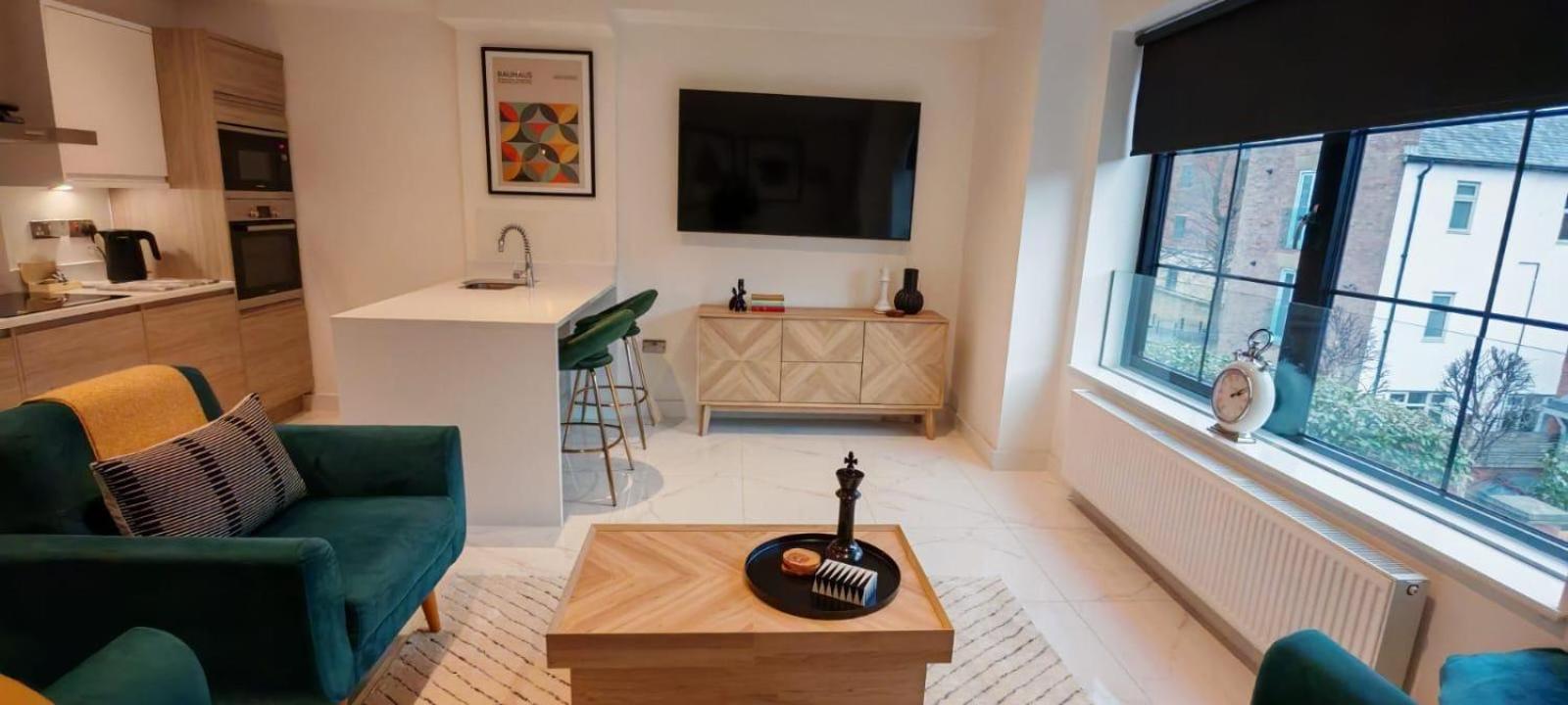 Luxury Apartment: City Centre, Stylish, Modern تشيستر المظهر الخارجي الصورة