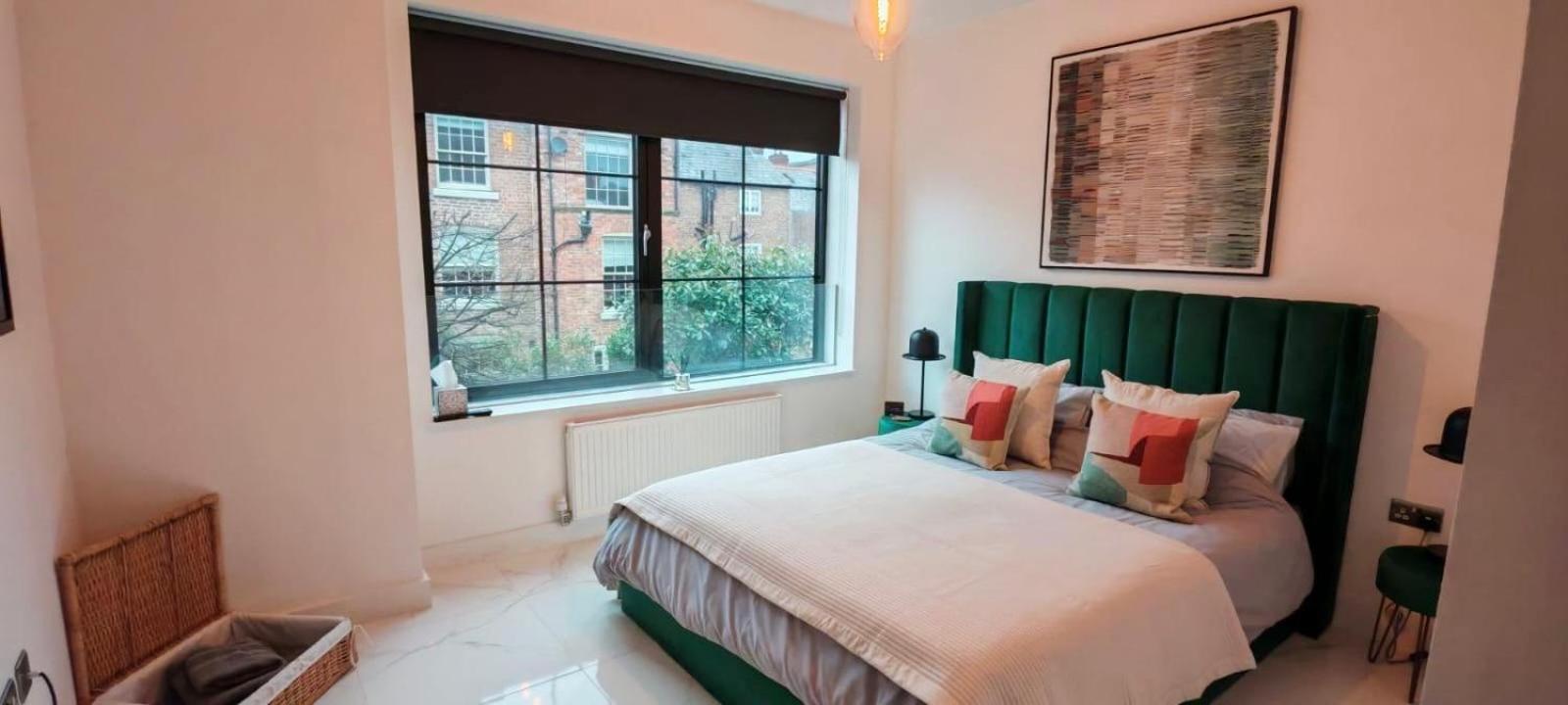 Luxury Apartment: City Centre, Stylish, Modern تشيستر المظهر الخارجي الصورة